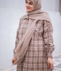 کرم قهوه ای